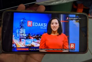 cara melihat tv di hp android tanpa kuota